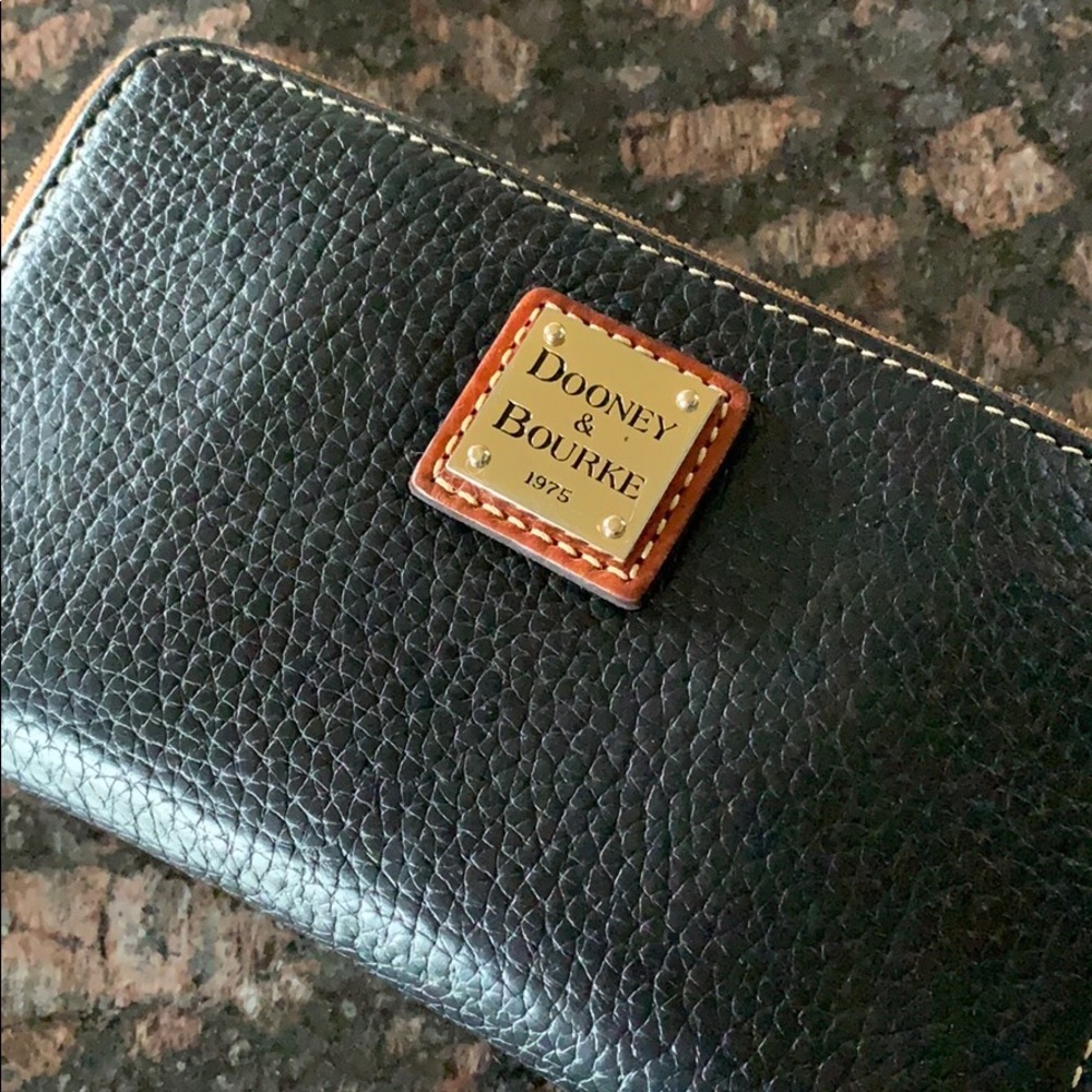 Dooney and Bourke Zip Wallet